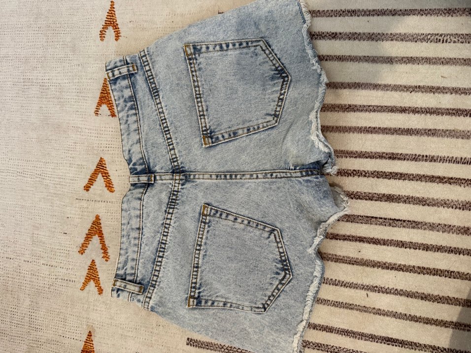 Düğmeli Bağlamalı Gri Mavi Mini Kot Şort - Görsel 2