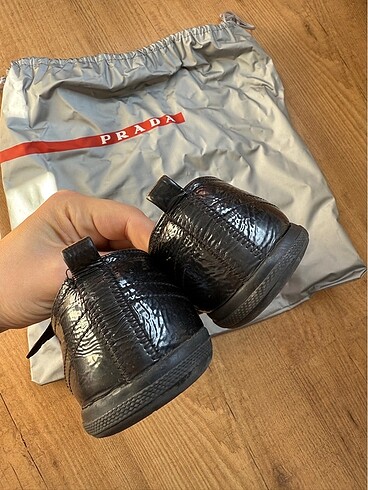 39 Beden Prada sneakers