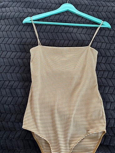 H&M sarı çizgili bodysuit