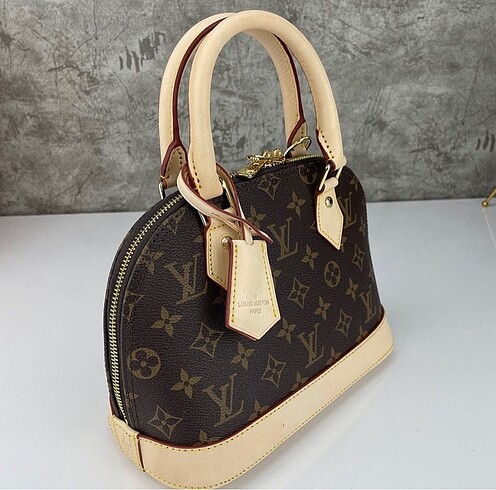 Louis Vuitton Louis Vuitton