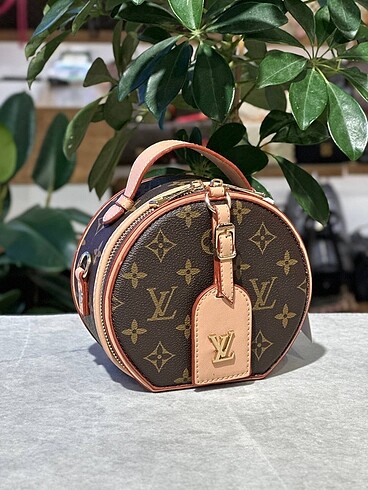  Beden Louis Vuitton Chapeau