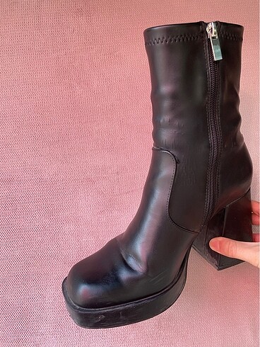39 Beden pull and bear platform topuklu bot