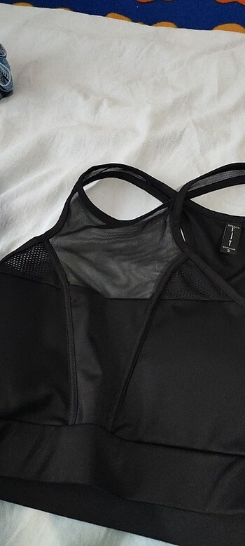 Defacto Crop .