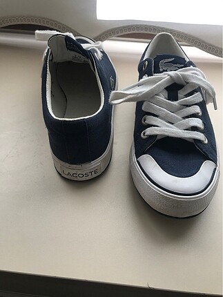 38 Beden lacivert Renk Lacoste ayakkabı