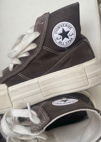 Converse ürünü