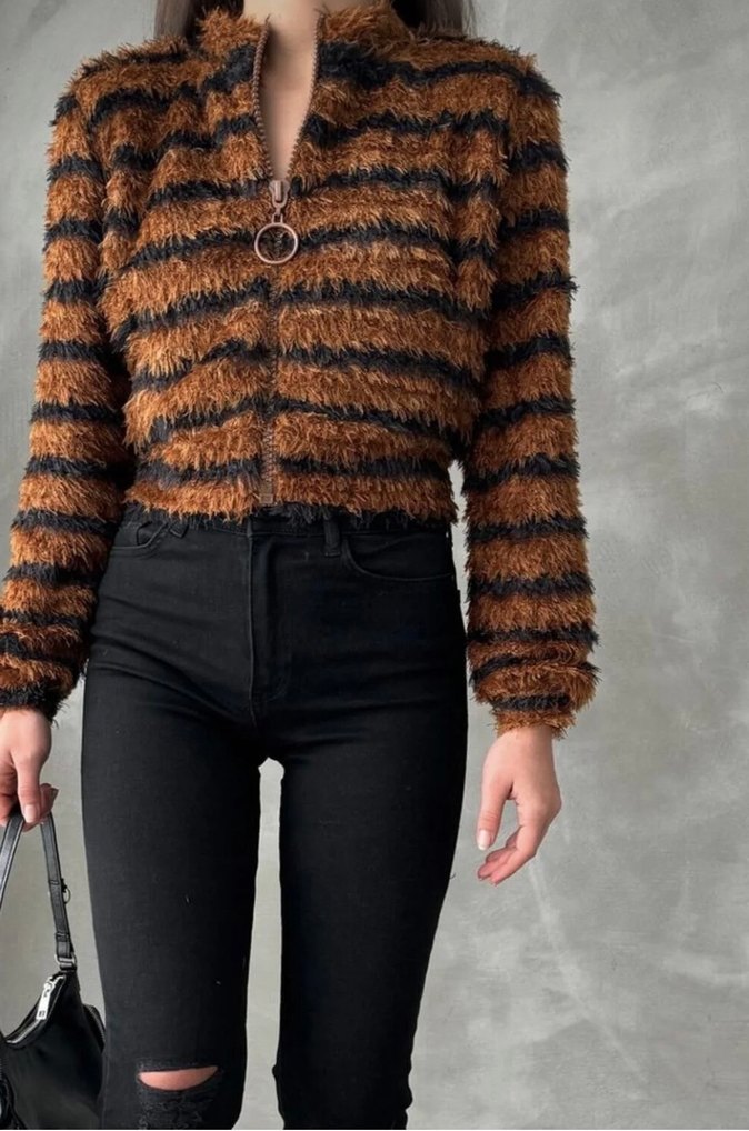 Kahverengi Zebra Desenli Kürklü Kadın Ceket - Görsel 3