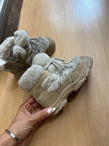 26 Beden Zara bot