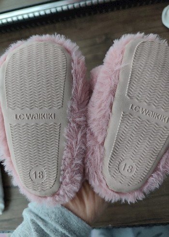 Kızlar için Pembe Sıcak Kürklü Ev Terliği - Görsel 3