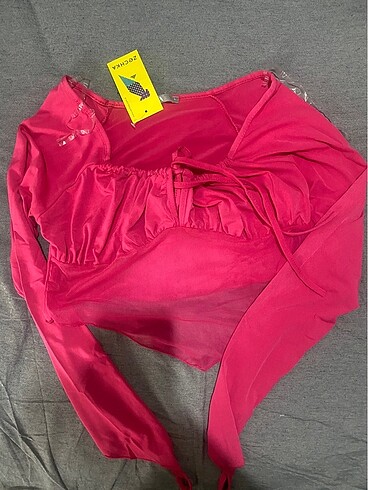 Trendyol & Milla Pembe crop bluz