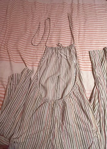 Pull and bear sırtı açık tulum - Görsel 3