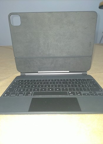 Apple Apple Gri Tablet Klavye ve Kılıfı