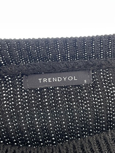 s Beden siyah Renk Trendyol & Milla Kazak / Triko %70 İndirimli.