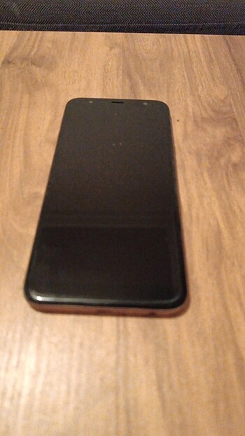 Samsung j4 telofon