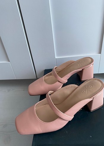 Nine West Pembe Tokalı Kadın Topuklu Terlik