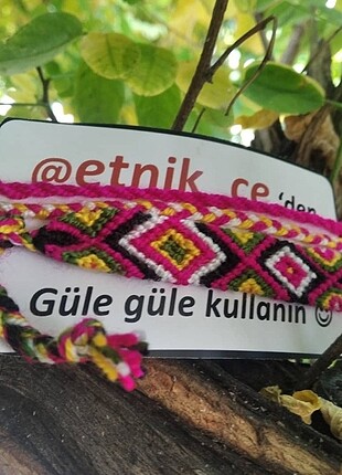 Beden 3'lü El emeği ip örgü bileklik