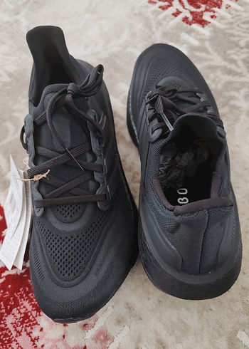 Adidas Adidas Ultrabosst ligt Erkek Siyah Koşu ve Antrenman Ayakkabısı