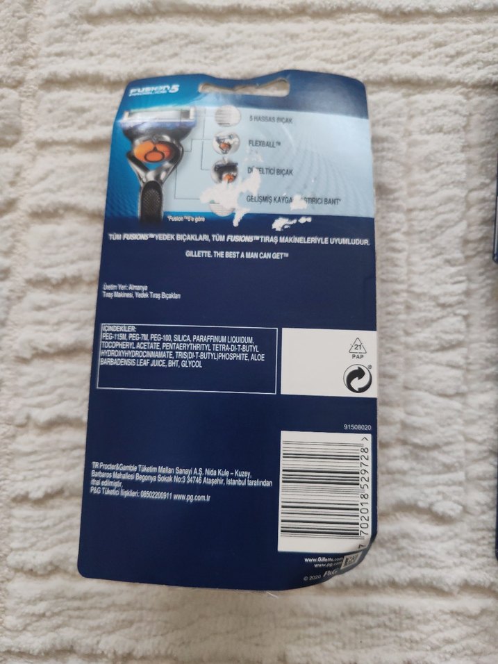 Gillette Fusion5 ProGlide Beşiktaş Özel Tıraş Seti - Görsel 3