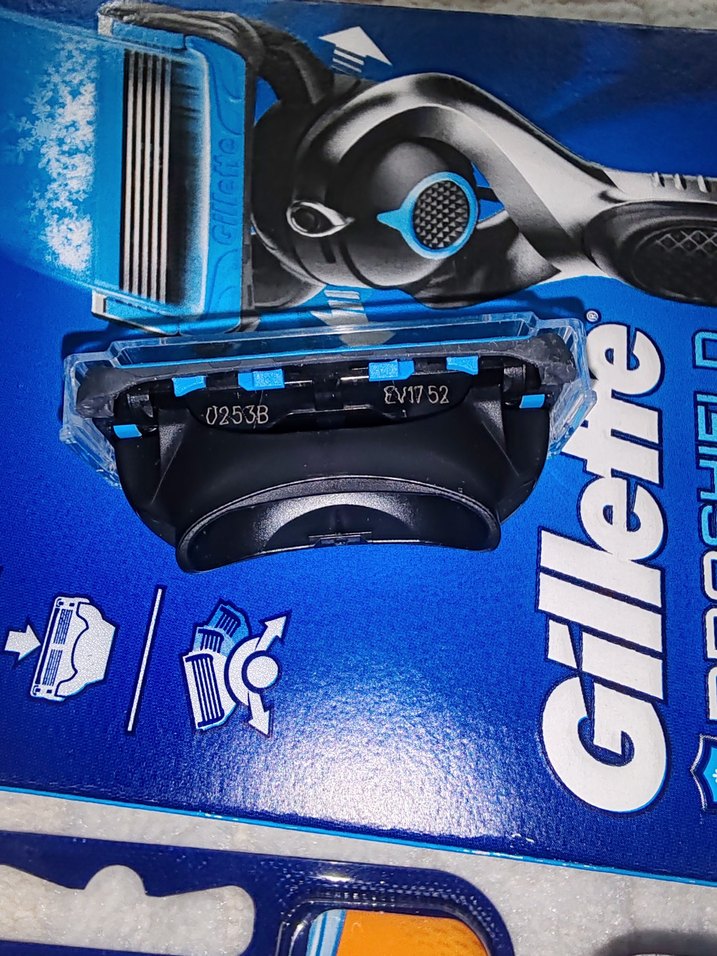 Gillette Fusion ProShield Chill - Görsel 4