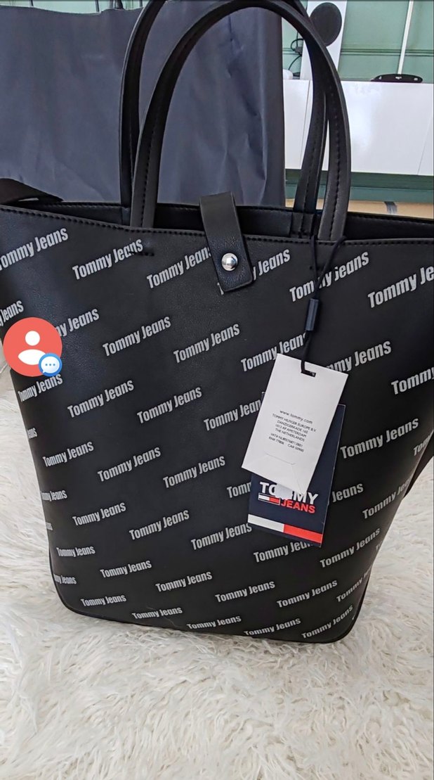 Tommy Jeans Siyah Deri Baskılı Kadın Çanta - Görsel 2