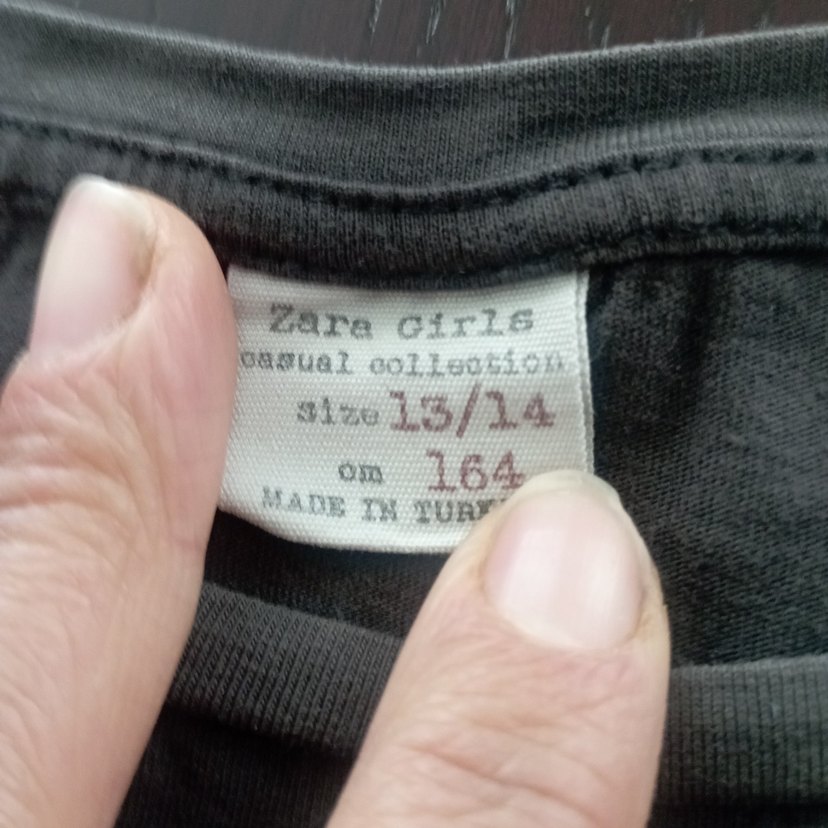 Gri Baskılı Püsküllü Kız Tişörtü - Görsel 2