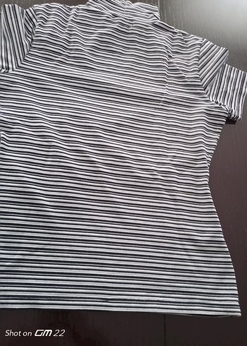 Gri Çizgili Yarım Balıkçı Yaka Tişört - Görsel 10