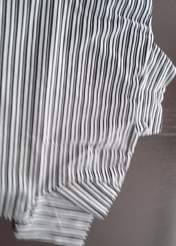 Gri Çizgili Yarım Balıkçı Yaka Tişört - Görsel 8