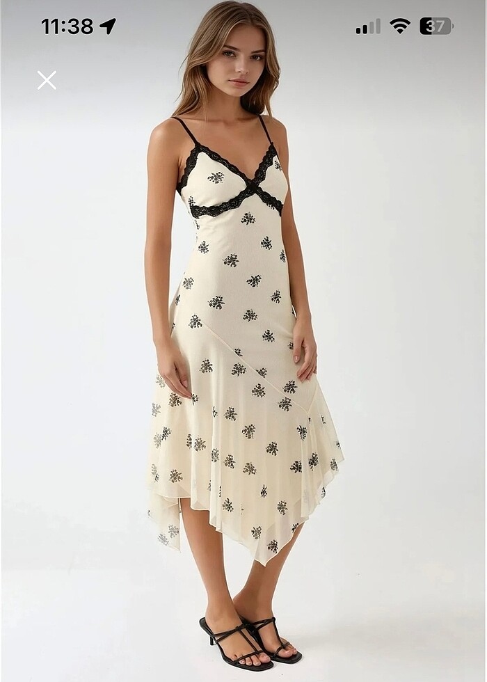 v yaka dantelli asimetrik elbise - Görsel 2