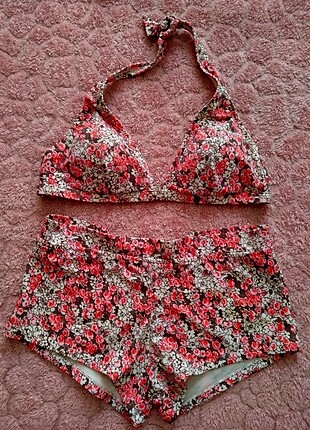 Çiçek Desenli Ayyıldız Bikini