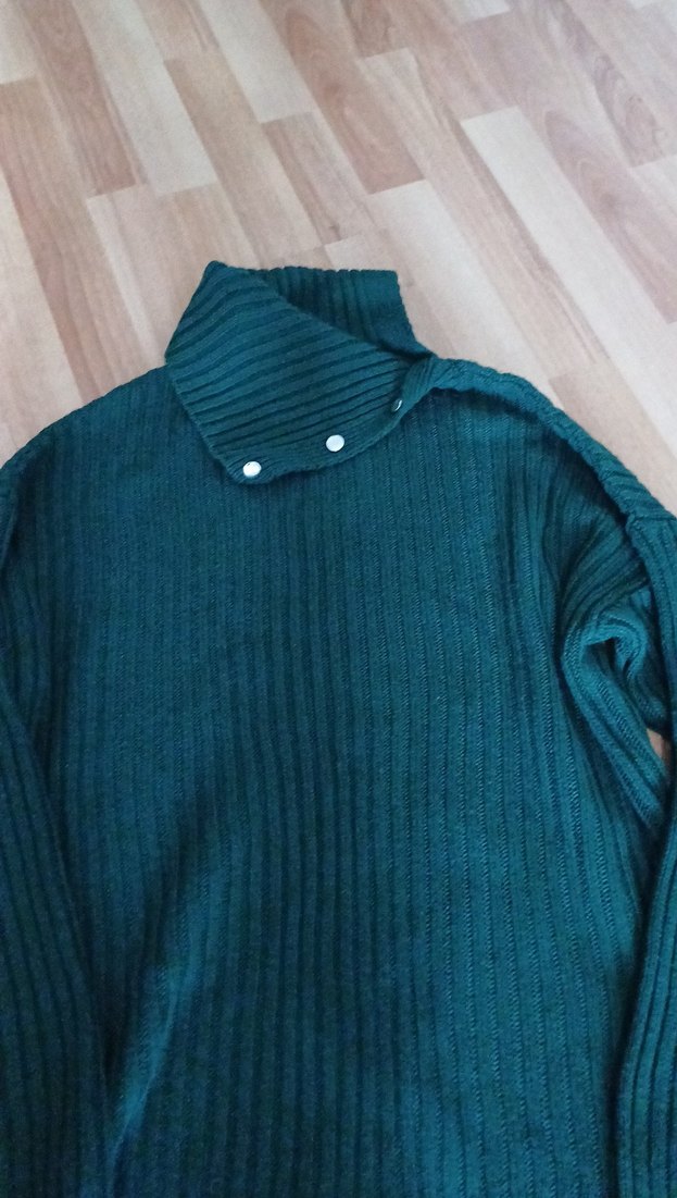 Koyu Yeşil Örgü Boğazlı Kadın Kazak - Görsel 2