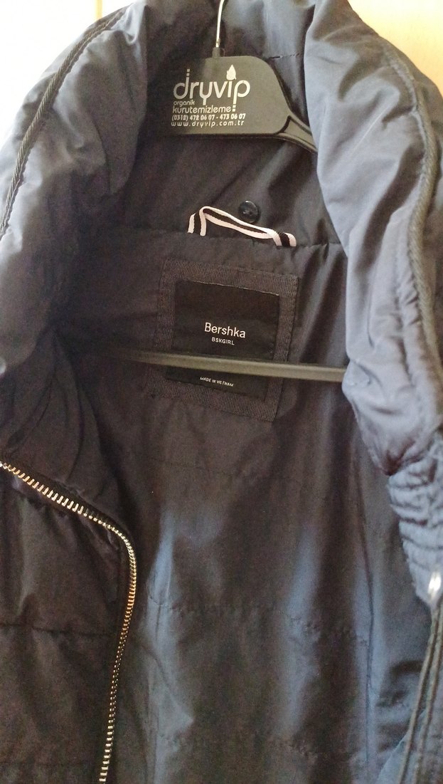 Kadın Siyah Fermuarlı Kısa Mont - Görsel 4