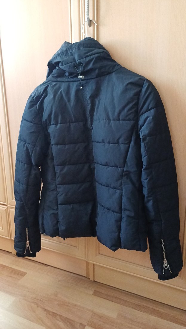 Kadın Siyah Fermuarlı Kısa Mont - Görsel 2