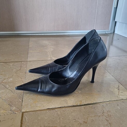 38 Beden İnce Topuklu Sivri Uçlu Stiletto / Topuklu Ayakkabı