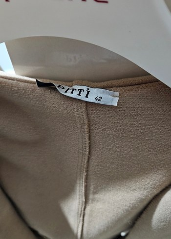 Bej Düğmeli Midi Kadın Kaban - Görsel 3