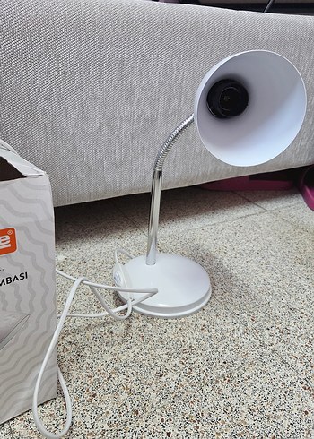 Nisaluce Modern Beyaz Masa Lambası - Görsel 2