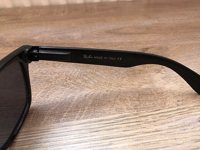  Beden RayBan güneş gözlüğü