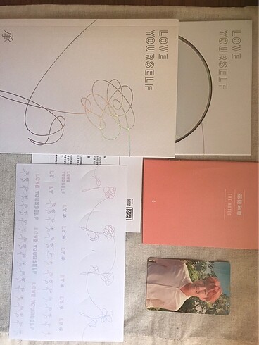 LY HER O ALBUM