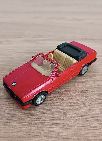 1:40 Mini-Flitzer BMW 3.25i Cabrio