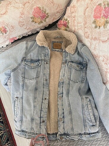 Pull and Bear Kürklü Kot Ceket