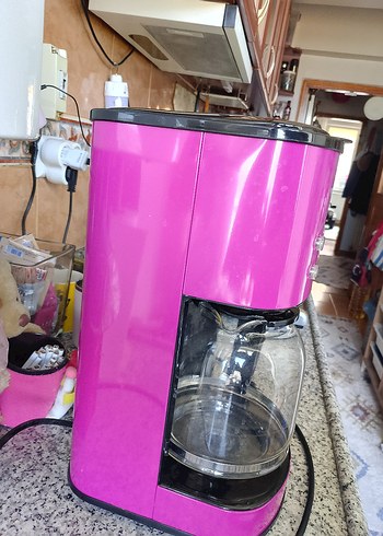 Pembe Renkli Kahve Makinesi - Görsel 2