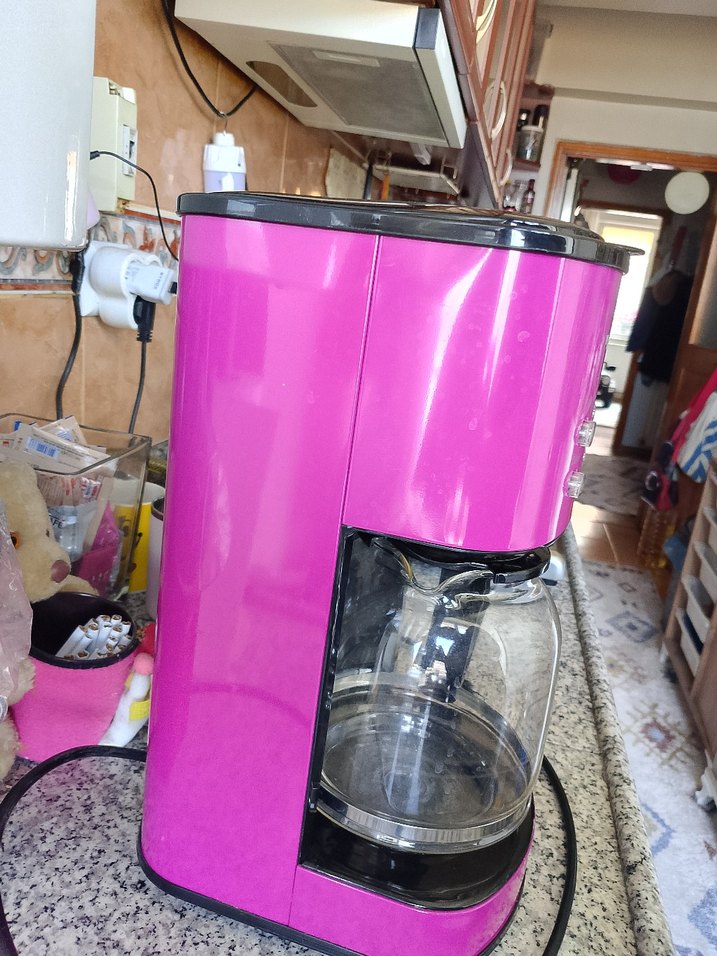 Pembe Renkli Kahve Makinesi - Görsel 2