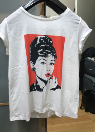 Audrey hepburn beyaz tshirt 38 beden