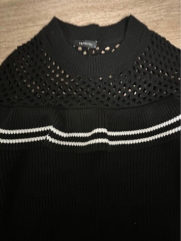 Trendyol & Milla Trendyol tasarim firfirli dantelli bluz
