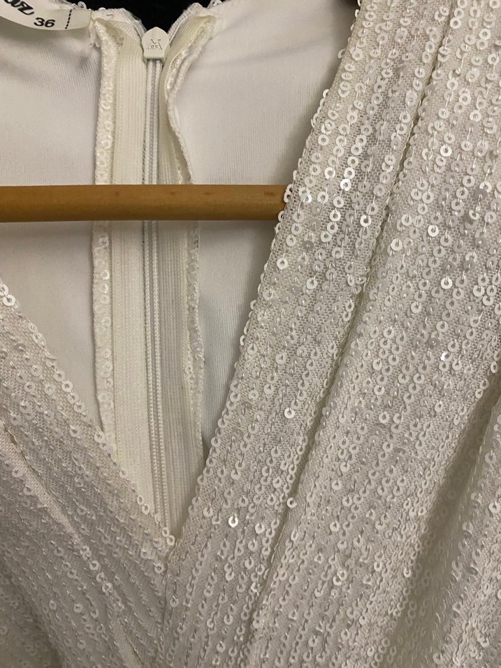 Uzun Kollu Beyaz Mini İşlemeli Abiye Elbise - Görsel 5