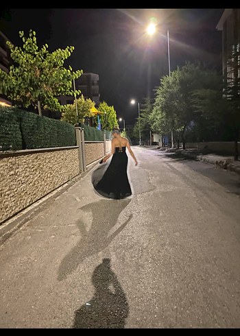 Uzun Siyah Gotik Drapeli Kadın Elbisesi - Görsel 4