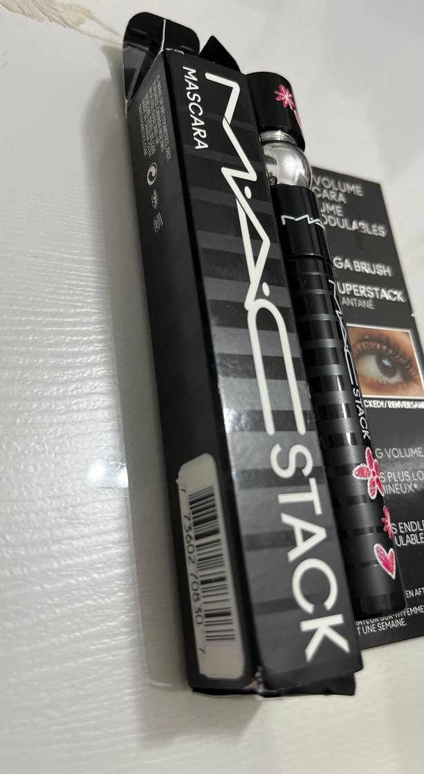 MAC Stack Siyah Maskara - Hacim ve Uzunluk - Görsel 3