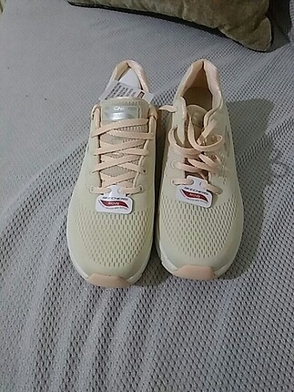 Kutulu orjinal skechers