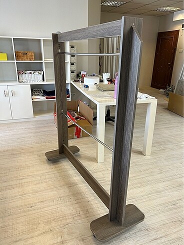 Butik için ELBİSE standı giysi askılığı