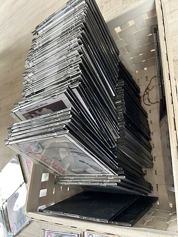 Dünya moda haftası defile DVDleri arşivi - Görsel 6