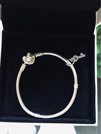 Pandora kalp klipsli 17 cm bileklik ve charm