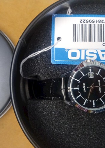 Beden siyah Renk Siyah Casio bayan kol saati hiç kullanılmamış 2 yıl garantili